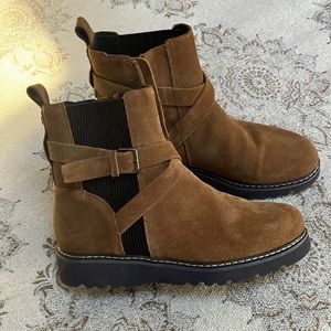 NEW Donald Pliner Captain Suede Boots